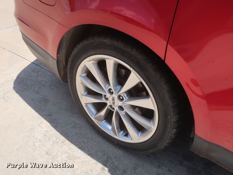 image for item HT9551 2010 Lincoln MKT  SUV