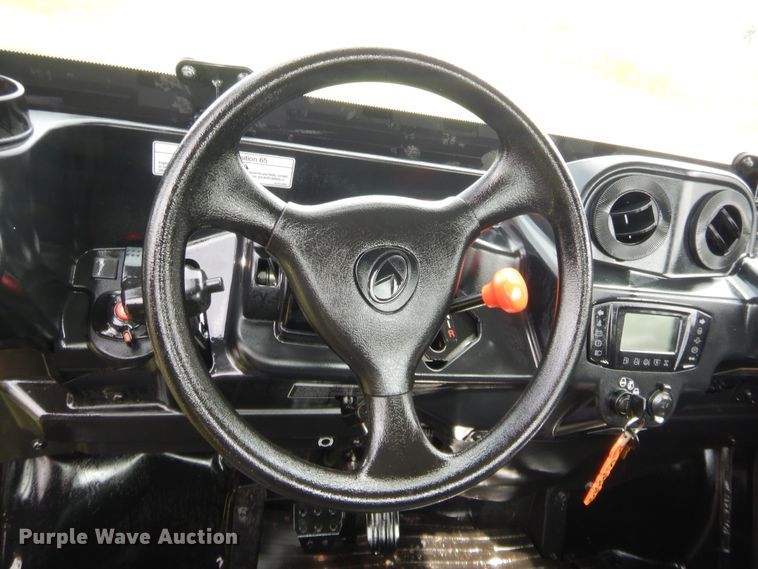 image for item HW9254 2019 Kubota RTV-1100C  utility vehicle