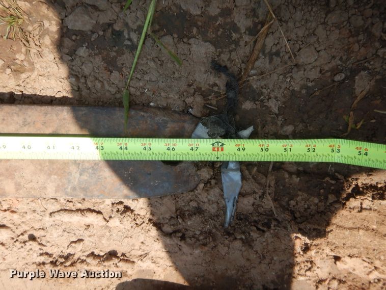 image for item HW9263 1984 New Holland 785  skid steer loader