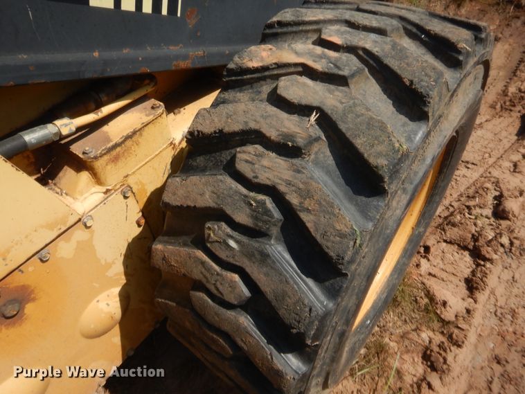 image for item HW9263 1984 New Holland 785  skid steer loader