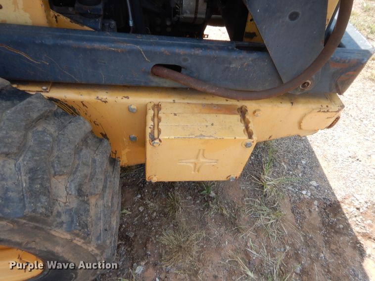 image for item HW9263 1984 New Holland 785  skid steer loader