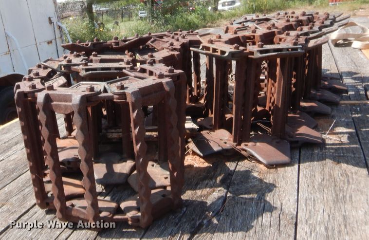 image for item HW9263 1984 New Holland 785  skid steer loader