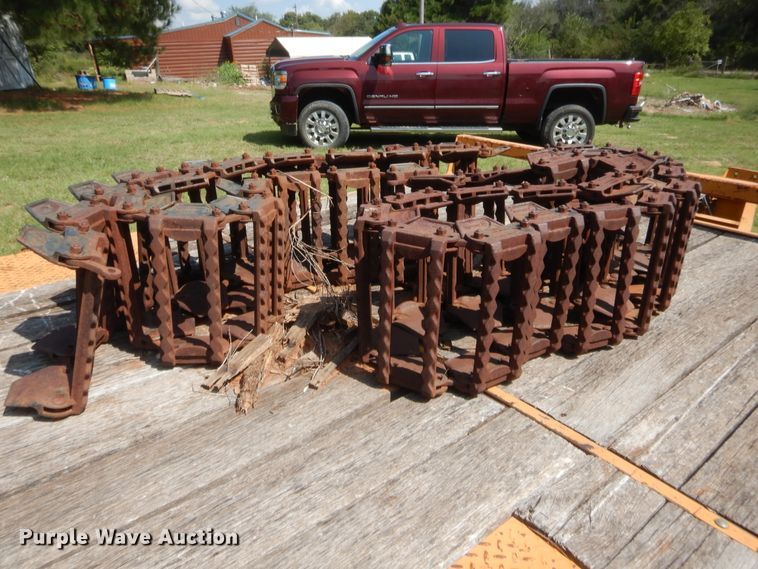 image for item HW9263 1984 New Holland 785  skid steer loader