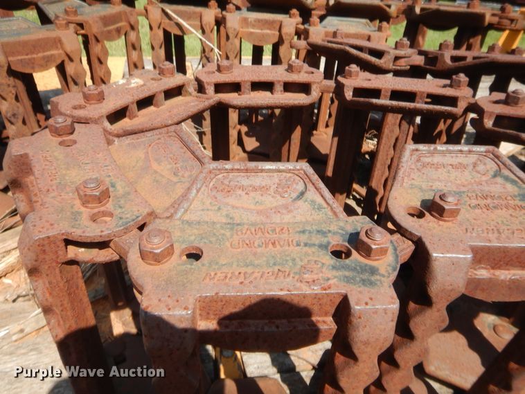 image for item HW9263 1984 New Holland 785  skid steer loader