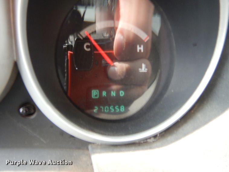 image for item HW9266 2010 Dodge Grand Caravan  van