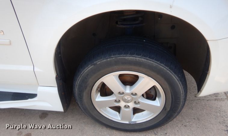 image for item HW9266 2010 Dodge Grand Caravan  van