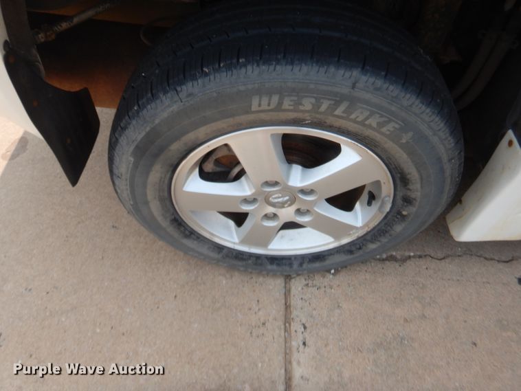 image for item HW9266 2010 Dodge Grand Caravan  van