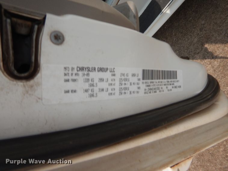 image for item HW9266 2010 Dodge Grand Caravan  van