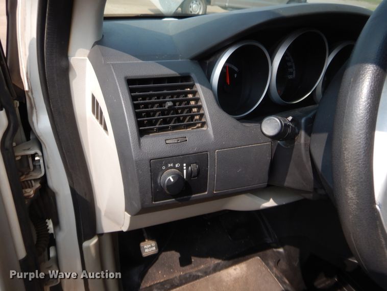 image for item HW9267 2010 Dodge Grand Caravan  van