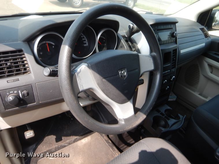 image for item HW9267 2010 Dodge Grand Caravan  van