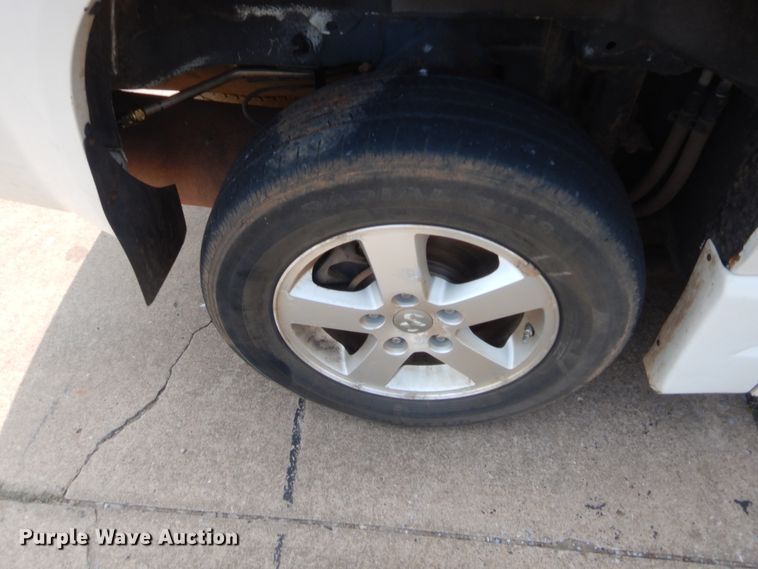 image for item HW9267 2010 Dodge Grand Caravan  van