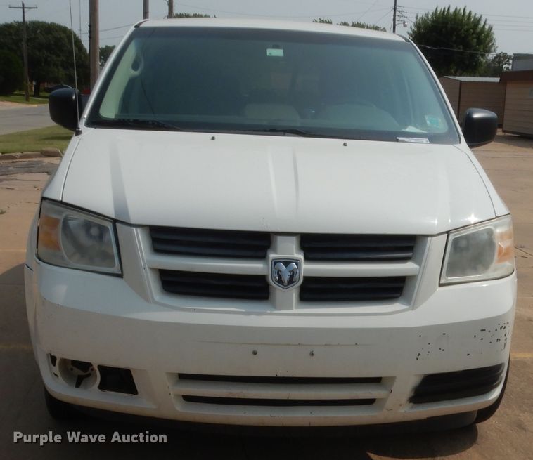 image for item HW9268 2010 Dodge Grand Caravan  van