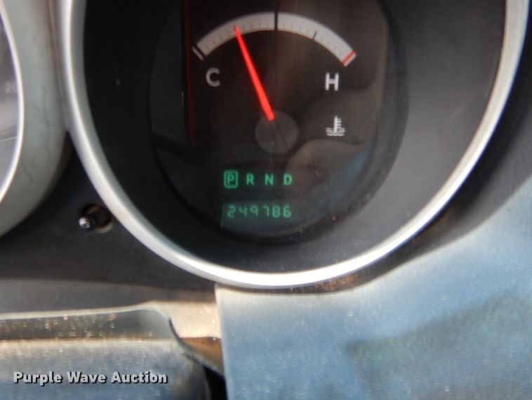 image for item HW9268 2010 Dodge Grand Caravan  van