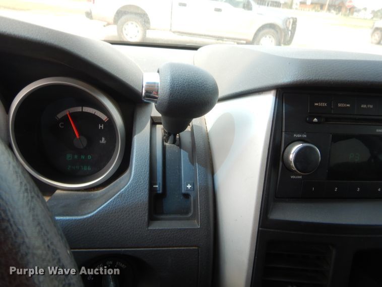 image for item HW9268 2010 Dodge Grand Caravan  van