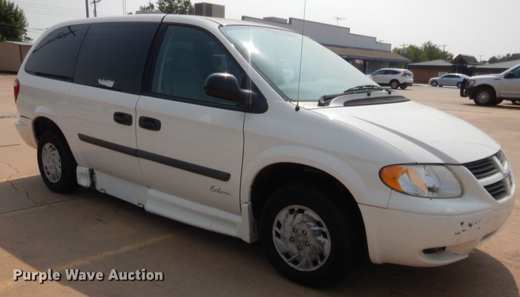 image for item HW9269 2007 Dodge Grand Caravan  van