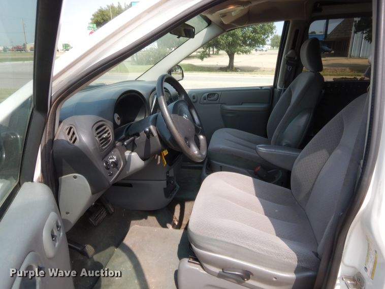 image for item HW9269 2007 Dodge Grand Caravan  van