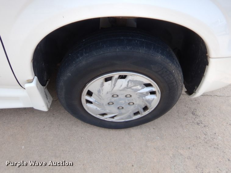 image for item HW9269 2007 Dodge Grand Caravan  van