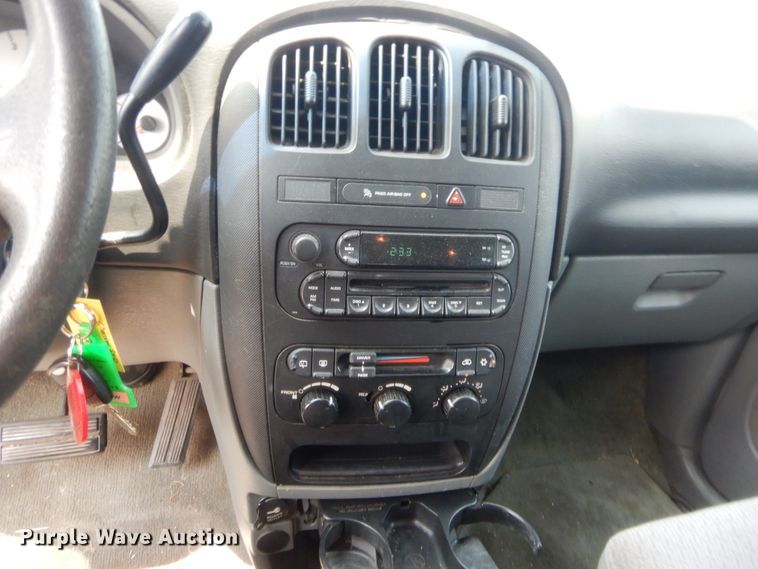 image for item HW9270 2007 Dodge Grand Caravan  van