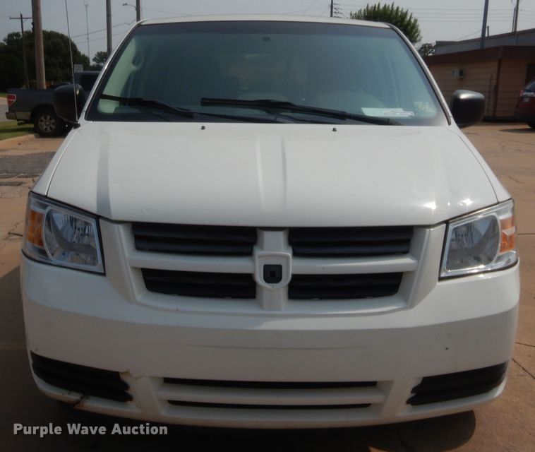 image for item HW9271 2010 Dodge Grand Caravan  van