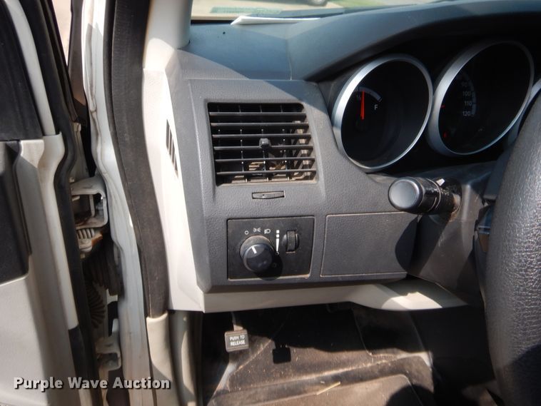 image for item HW9271 2010 Dodge Grand Caravan  van