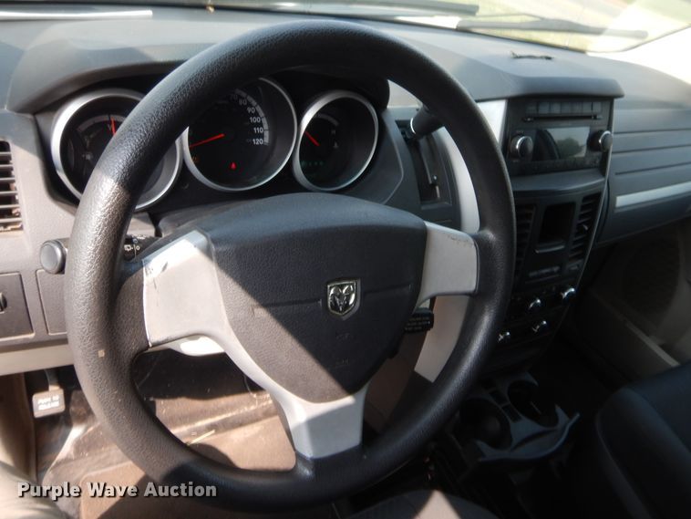 image for item HW9271 2010 Dodge Grand Caravan  van