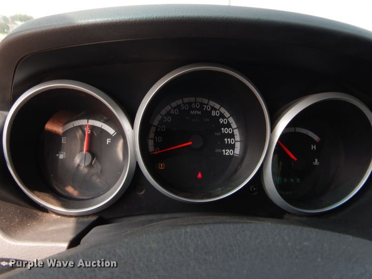 image for item HW9271 2010 Dodge Grand Caravan  van