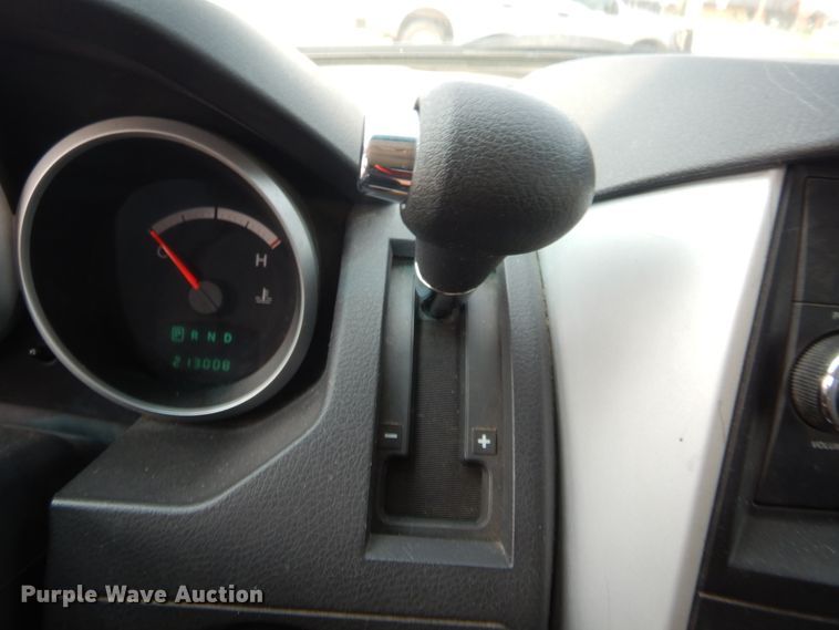 image for item HW9271 2010 Dodge Grand Caravan  van