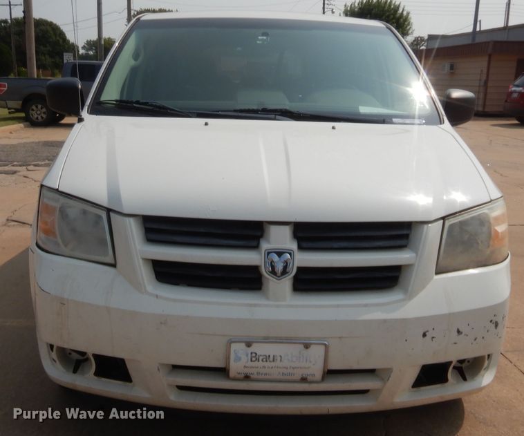 image for item HW9274 2010 Dodge Grand Caravan  van
