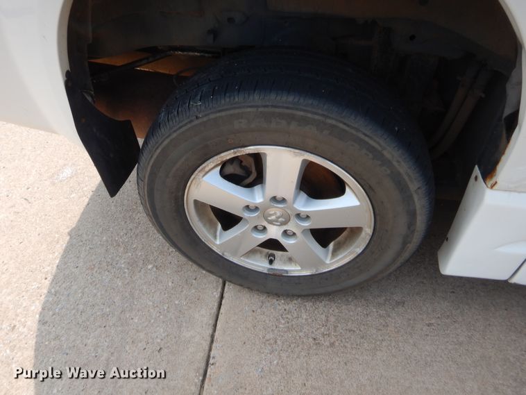 image for item HW9274 2010 Dodge Grand Caravan  van
