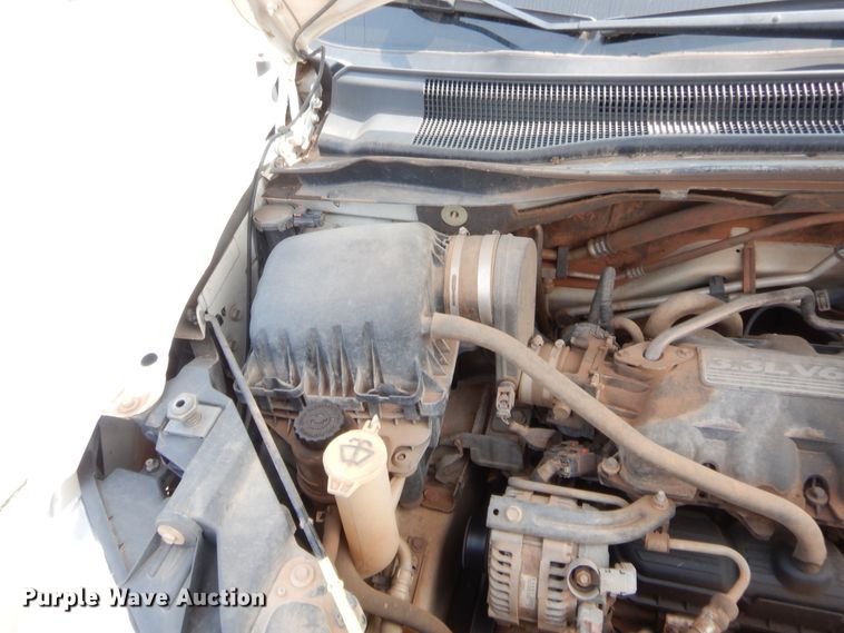 image for item HW9275 2010 Dodge Grand Caravan  van