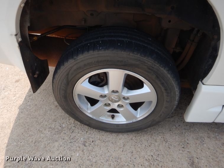 image for item HW9275 2010 Dodge Grand Caravan  van