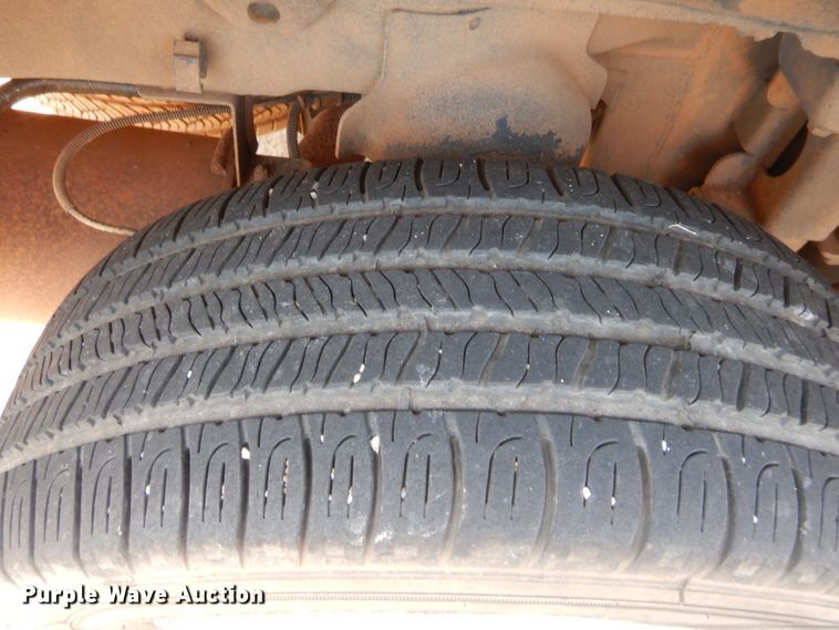 image for item HW9275 2010 Dodge Grand Caravan  van