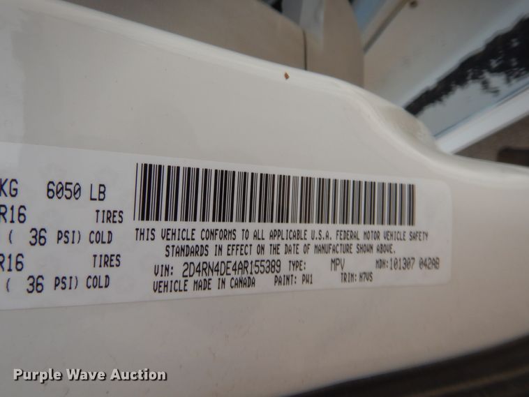 image for item HW9275 2010 Dodge Grand Caravan  van