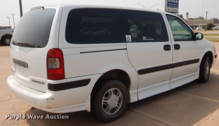 image for item HW9276 2005 Chevrolet Venture  van