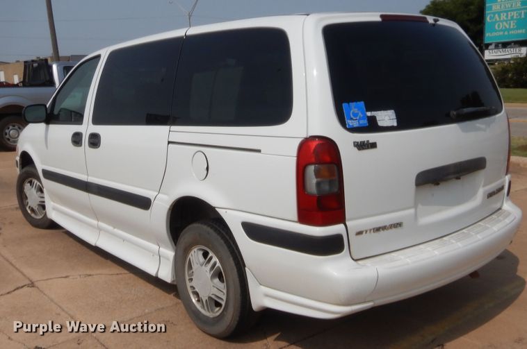 image for item HW9276 2005 Chevrolet Venture  van