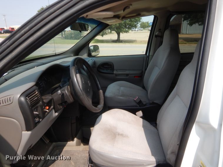 image for item HW9276 2005 Chevrolet Venture  van