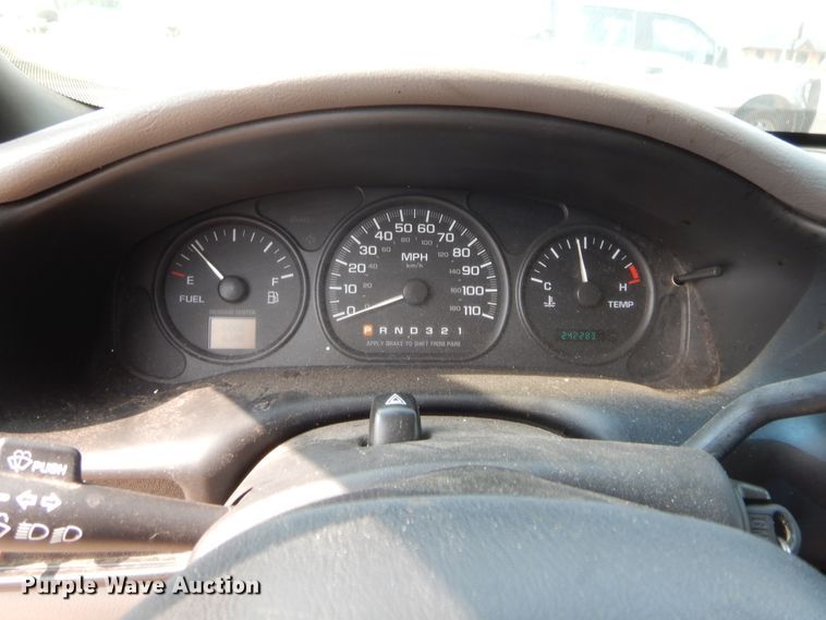 image for item HW9276 2005 Chevrolet Venture  van