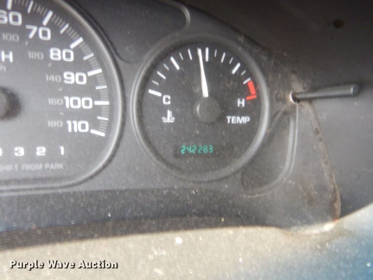 image for item HW9276 2005 Chevrolet Venture  van