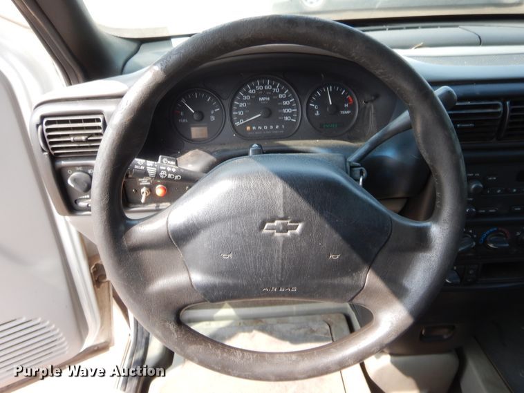 image for item HW9276 2005 Chevrolet Venture  van