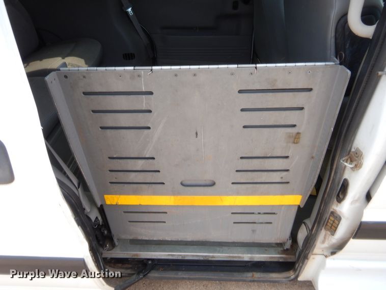 image for item HW9276 2005 Chevrolet Venture  van