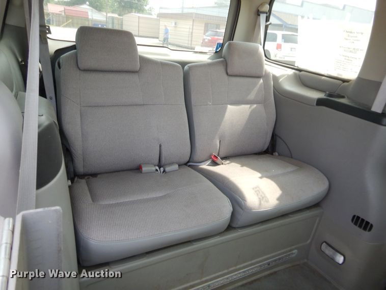 image for item HW9276 2005 Chevrolet Venture  van