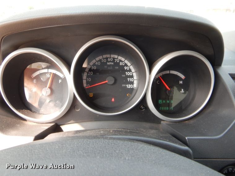 image for item HW9277 2010 Dodge Grand Caravan  van