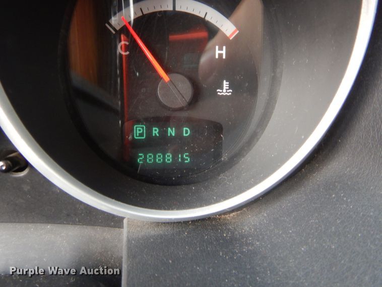 image for item HW9277 2010 Dodge Grand Caravan  van