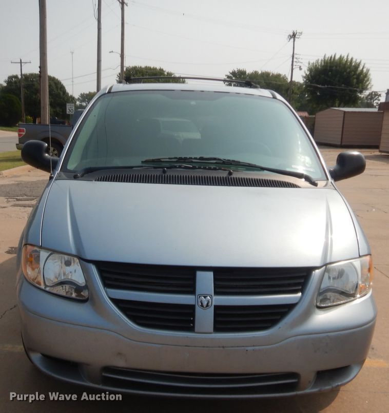 image for item HW9278 2005 Dodge Grand Caravan  van