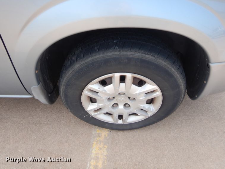 image for item HW9278 2005 Dodge Grand Caravan  van