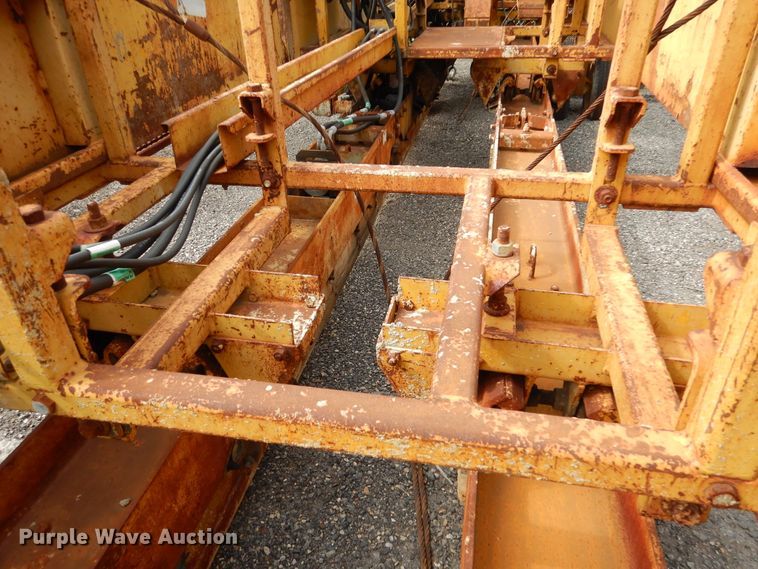 image for item AF9971 Bidwell OF400 concrete finisher