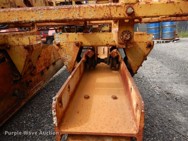 image for item AF9971 Bidwell OF400 concrete finisher