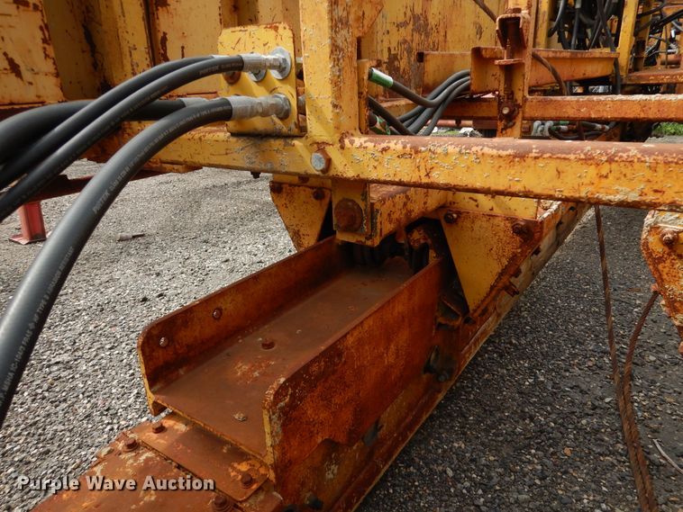 image for item AF9971 Bidwell OF400 concrete finisher