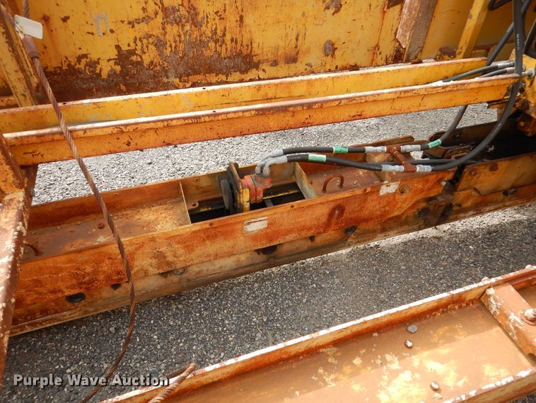 image for item AF9971 Bidwell OF400 concrete finisher