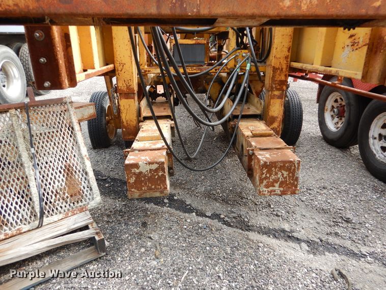 image for item AF9971 Bidwell OF400 concrete finisher